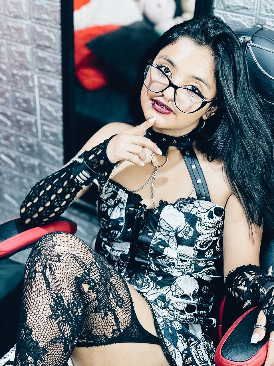 XXX Porn Photo of Nude carolinerue 64