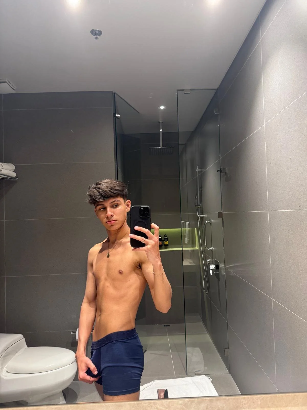 XXX Porn Photo of Nude Angelitocute 17