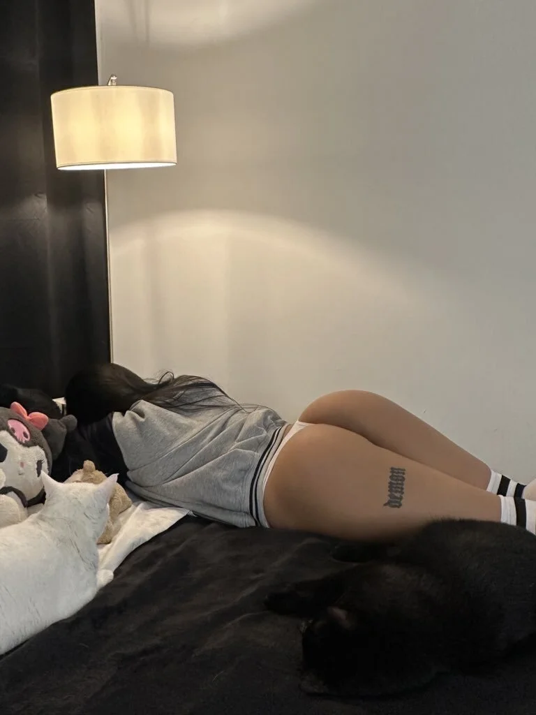 XXX Porn Photo of Nude imfreyjauu 56
