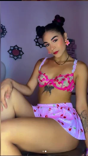 XXX Porn Photo of Nude badthing_10 2