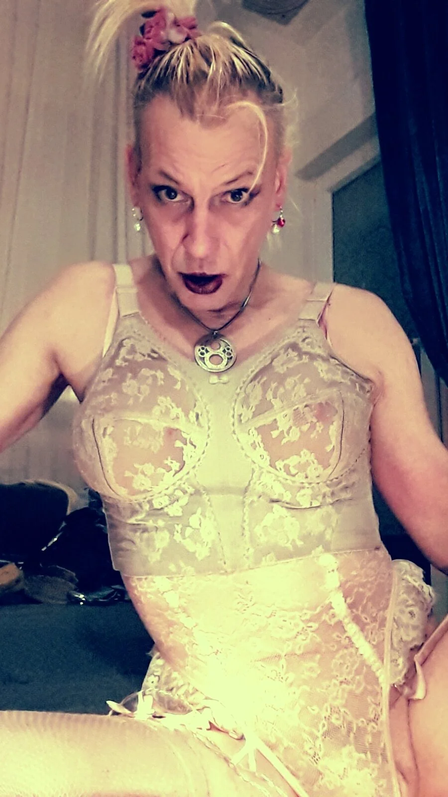 XXX Porn Photo of Nude LadyCrossSuza 43