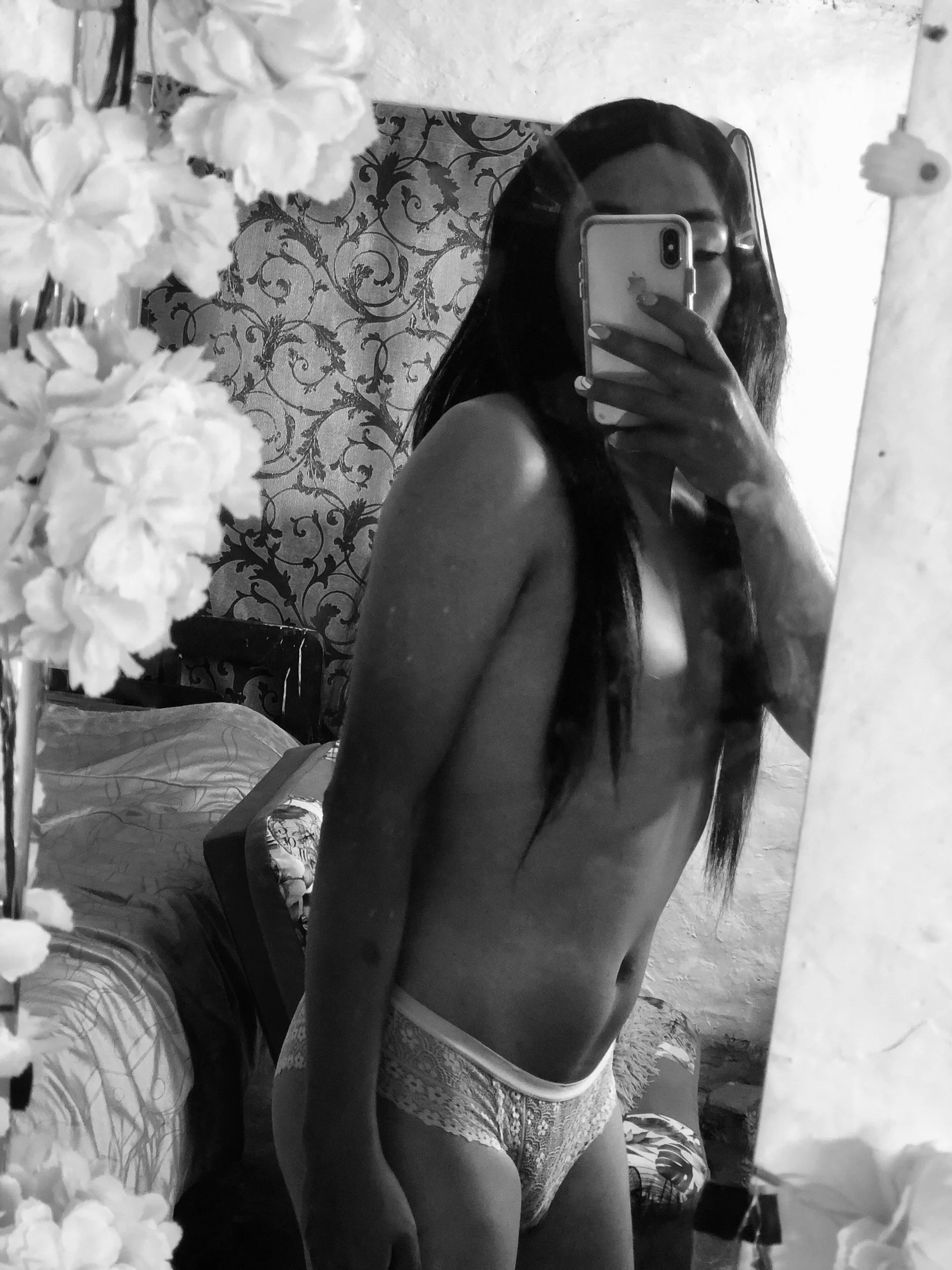 XXX Porn Photo of Nude Scarlethvega99 5