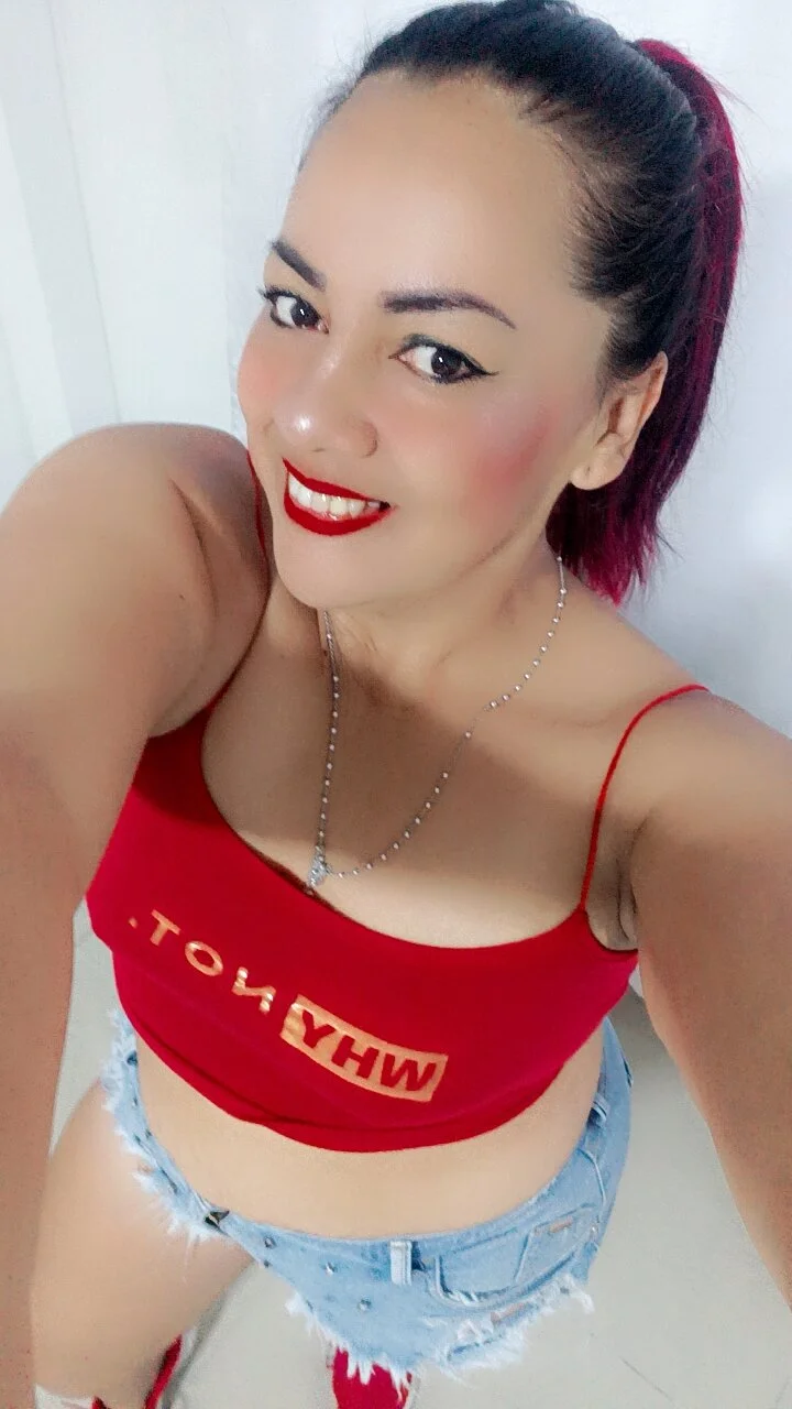XXX Porn Photo of Nude Elianissquirt 2