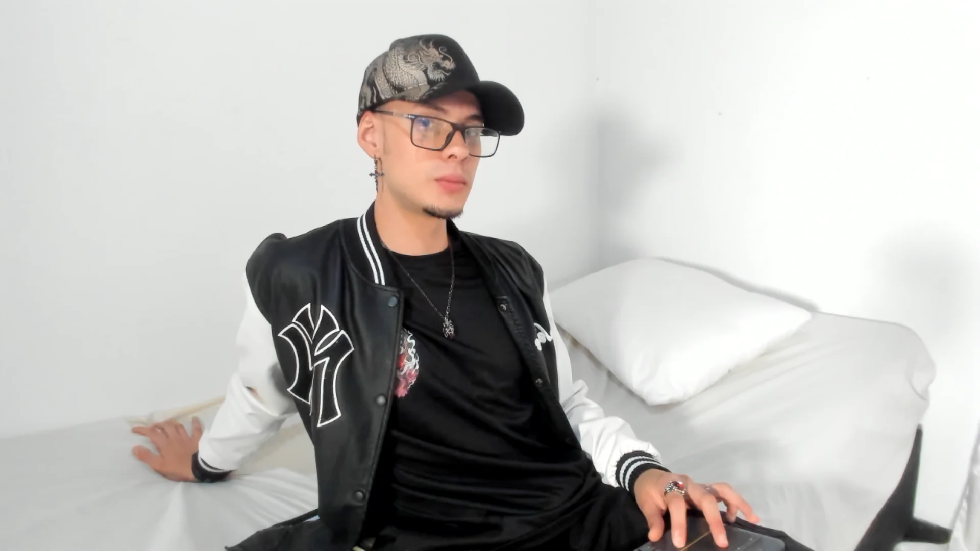 XXX Porn Photo of Nude Vlad__night 39