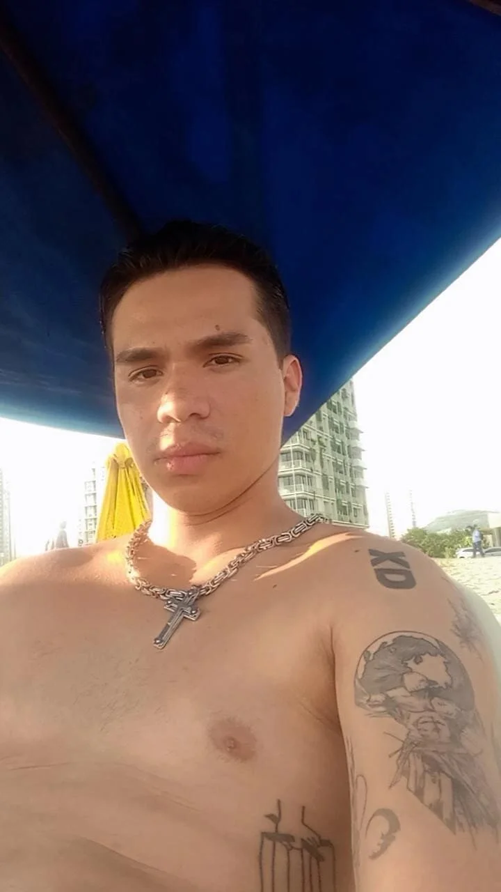 XXX Porn Photo of Nude the_to-toxiboy 12