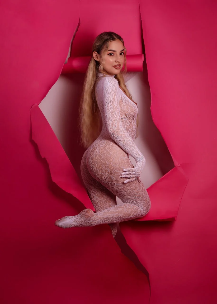 XXX Porn Photo of Nude ScarletColes 53