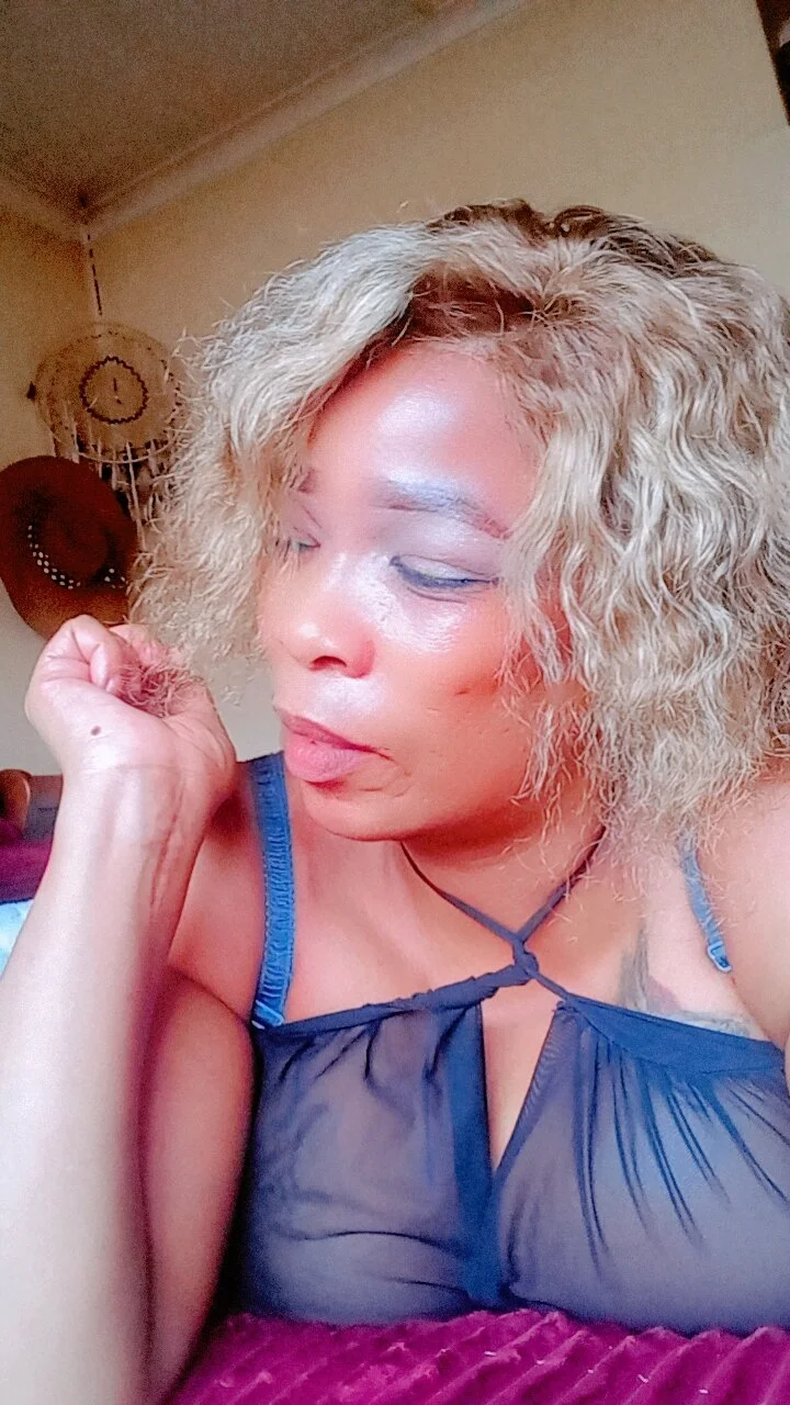 XXX Porn Photo of Nude Gucci_Bx 4