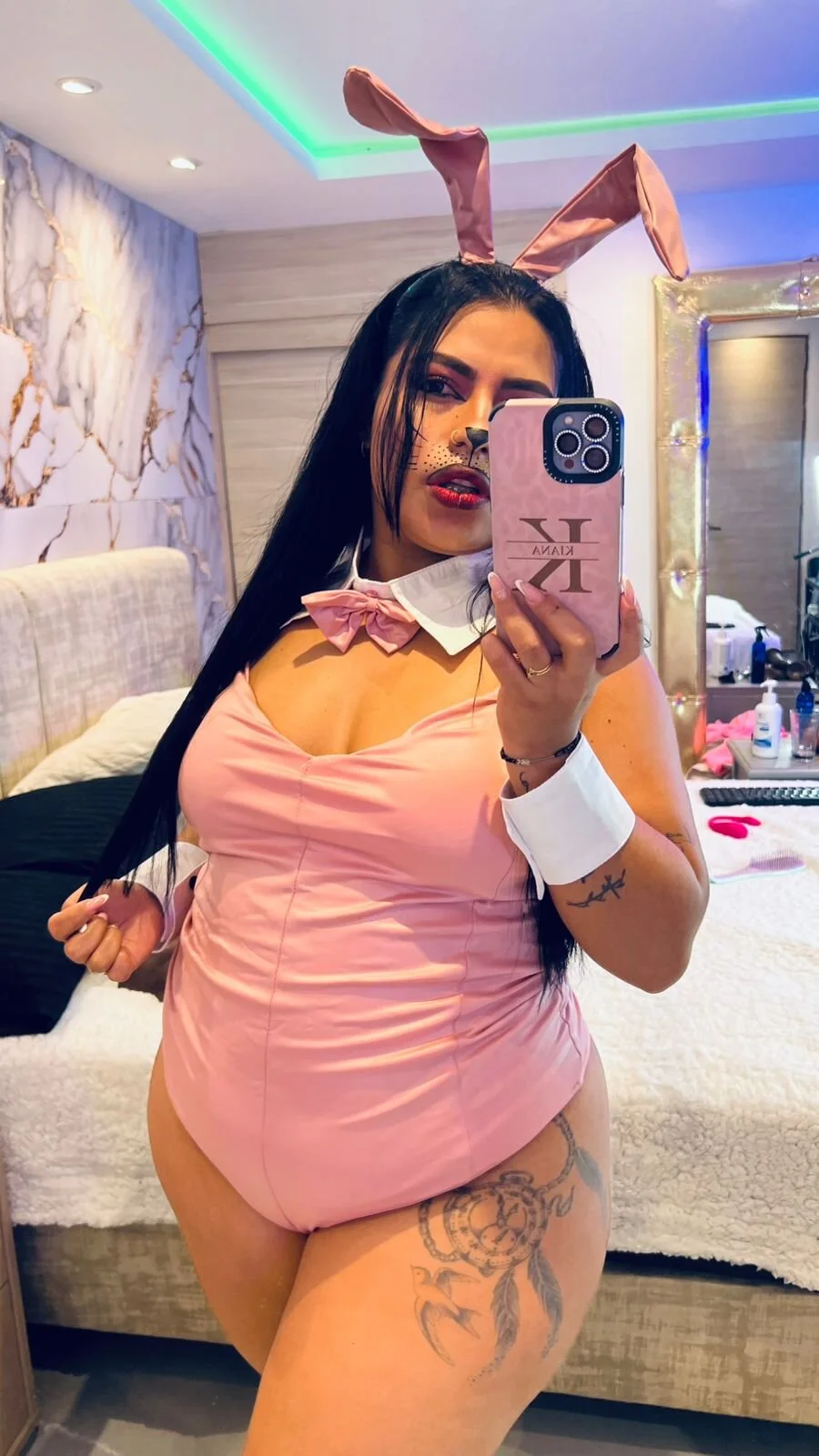 XXX Porn Photo of Nude kiana_cream 880