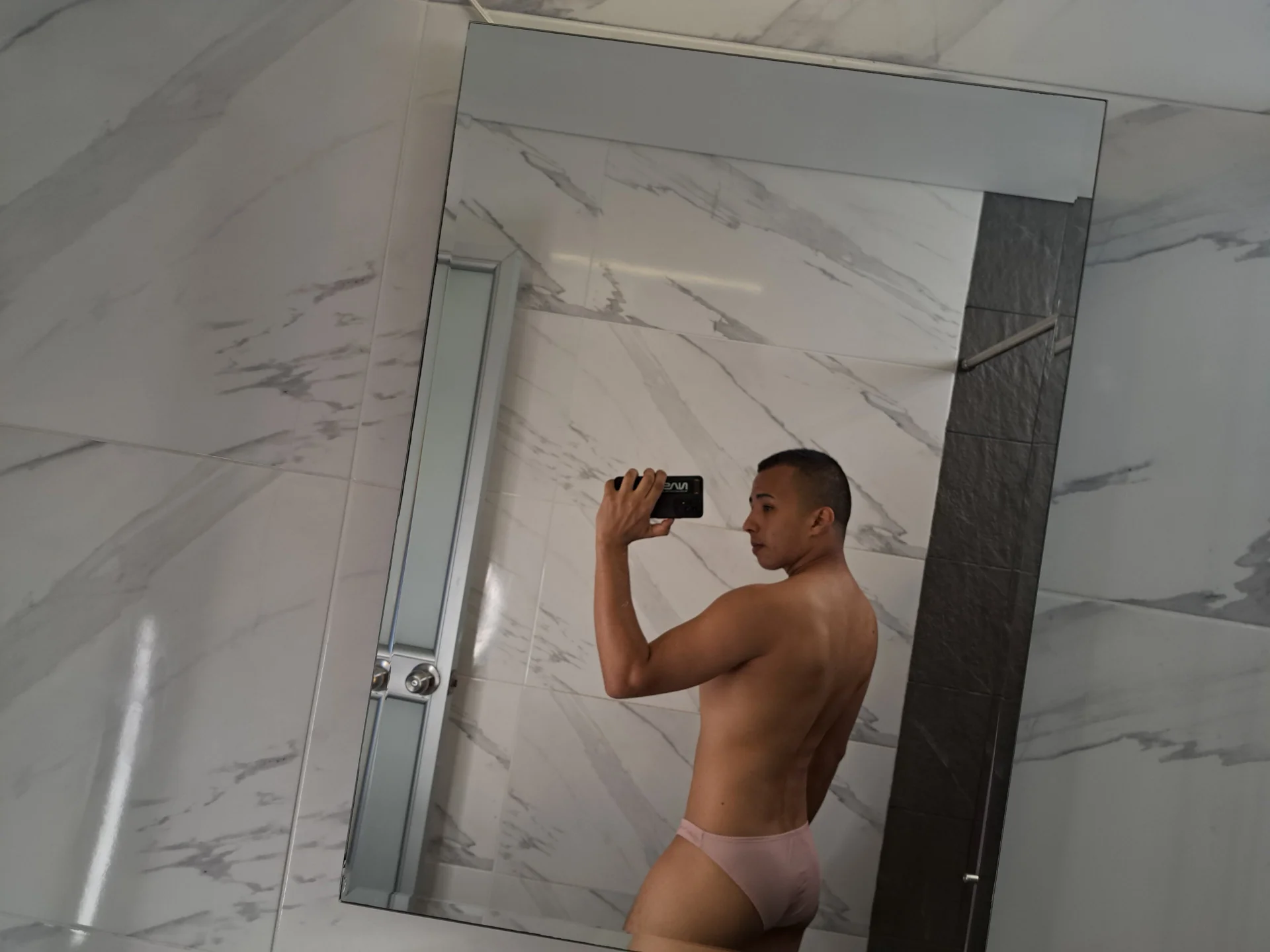 XXX Porn Photo of Nude Donathoo1 30