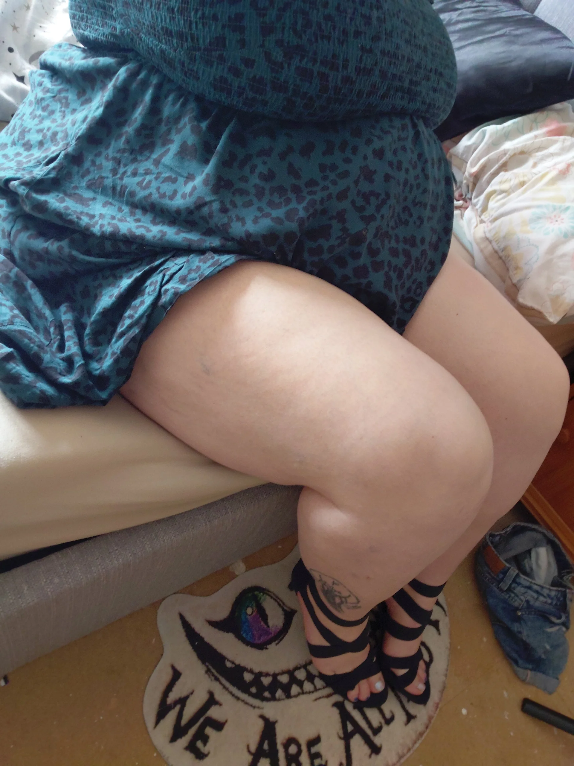 XXX Porn Photo of Nude pinkieMilfPUSY 36