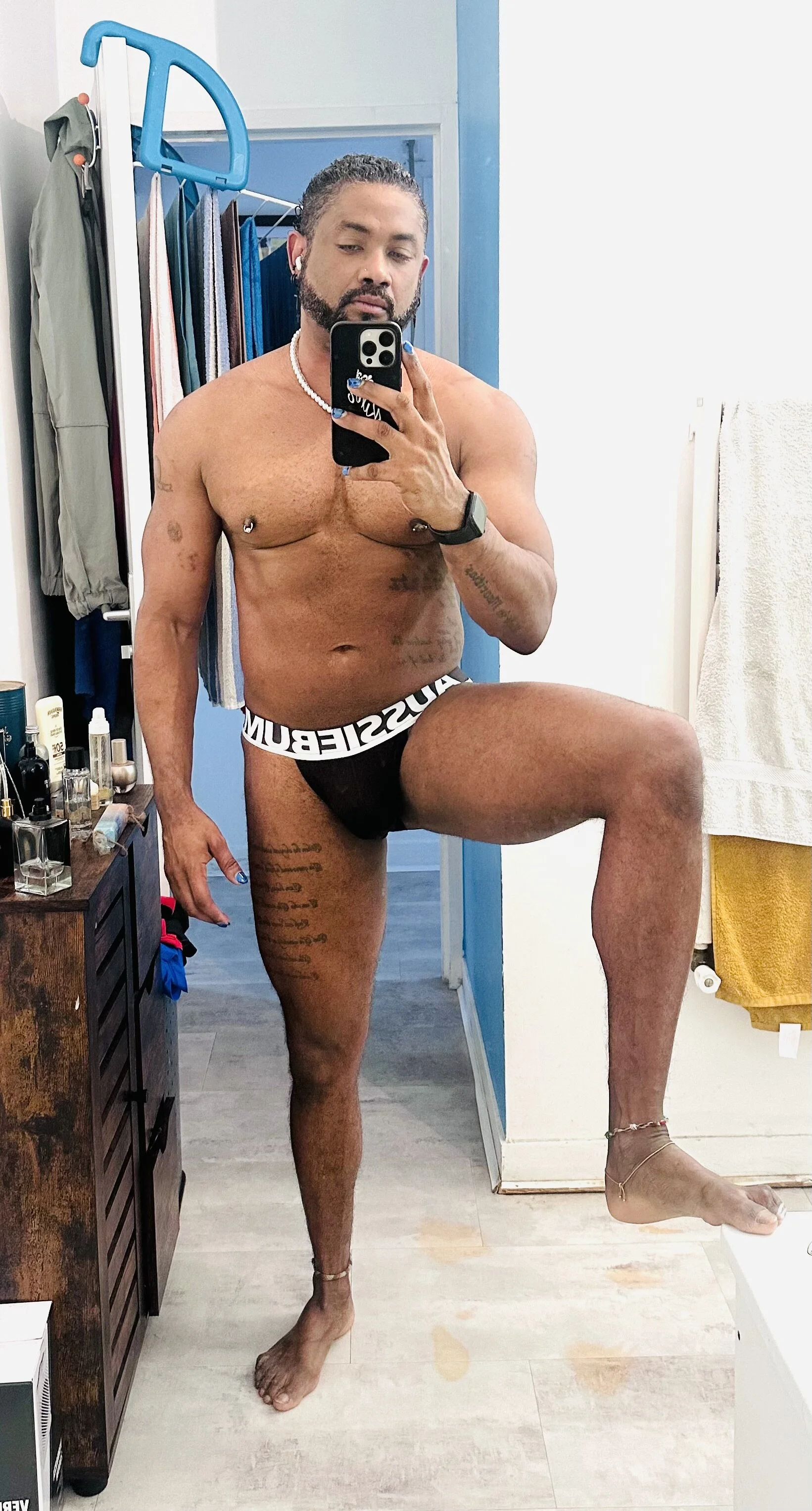 XXX Porn Photo of Nude DildoPlayer33 3
