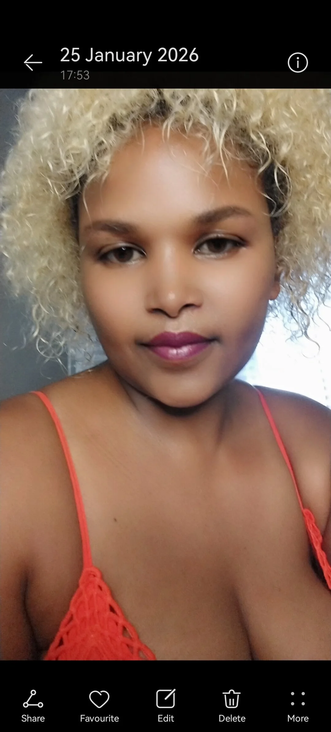 XXX Porn Photo of Nude SexyRihannaX 2