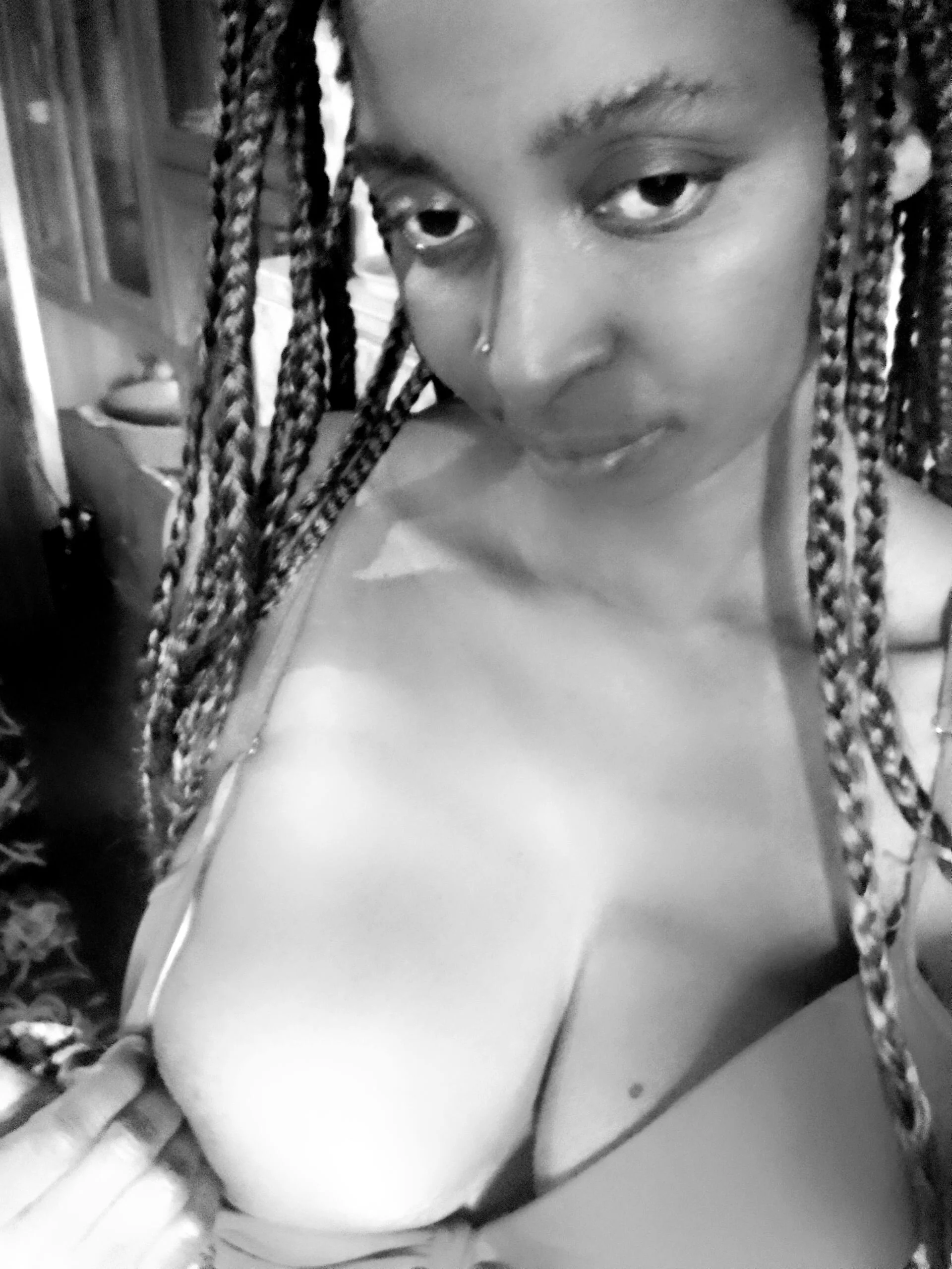 XXX Porn Photo of Nude rhicrisi 3