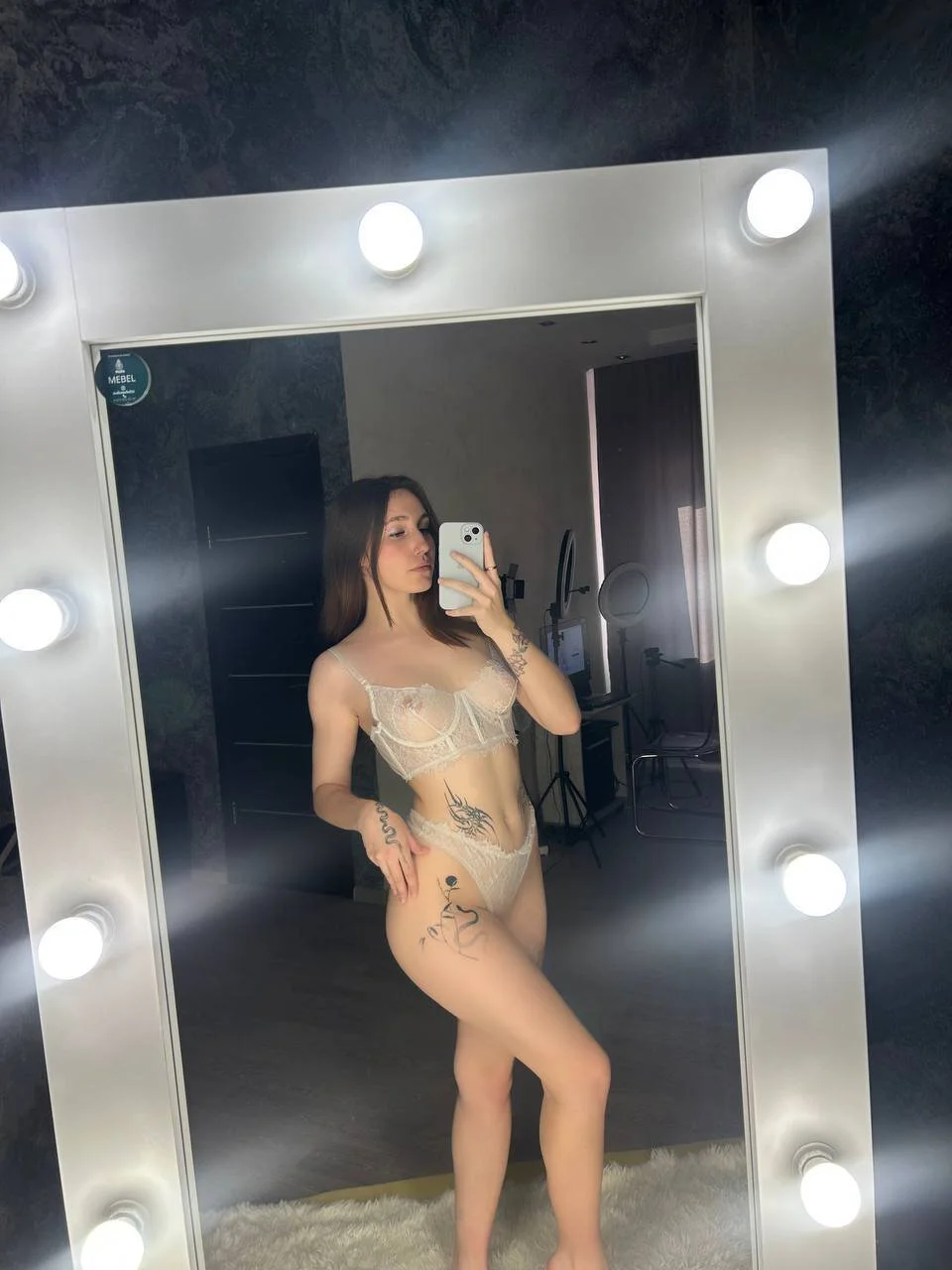XXX Porn Photo of Nude LunaXBaddie 2