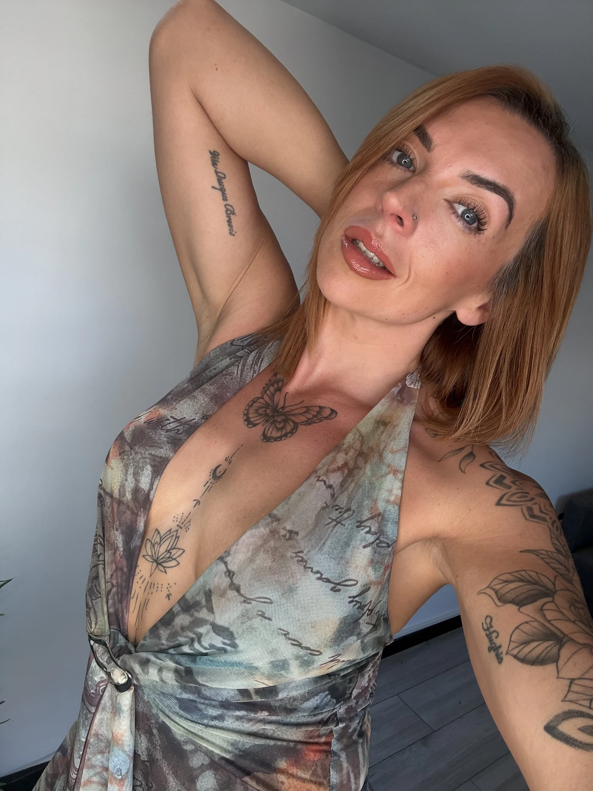 XXX Porn Photo of Nude GymWifeX 10