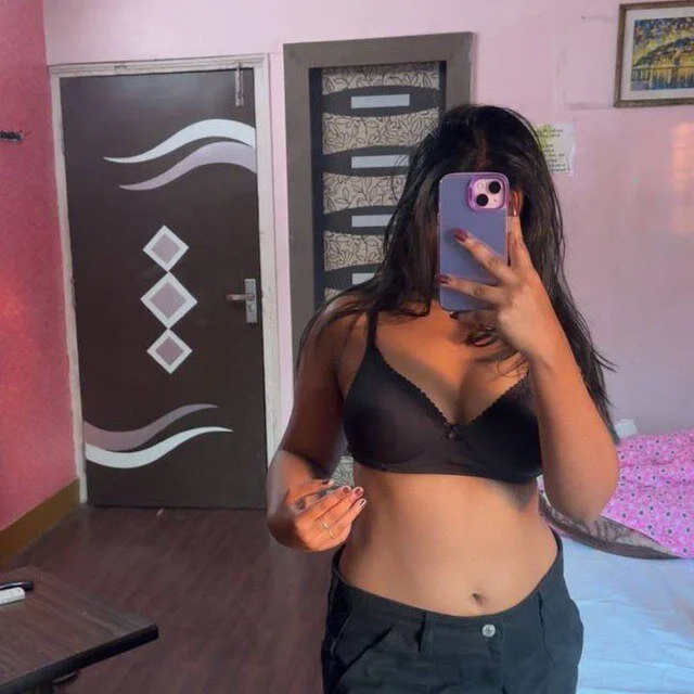 XXX Porn Photo of Nude Queen_adaa 5