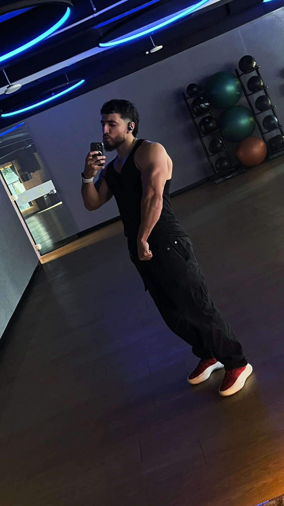 XXX Porn Photo of Nude bradley_martinez 32