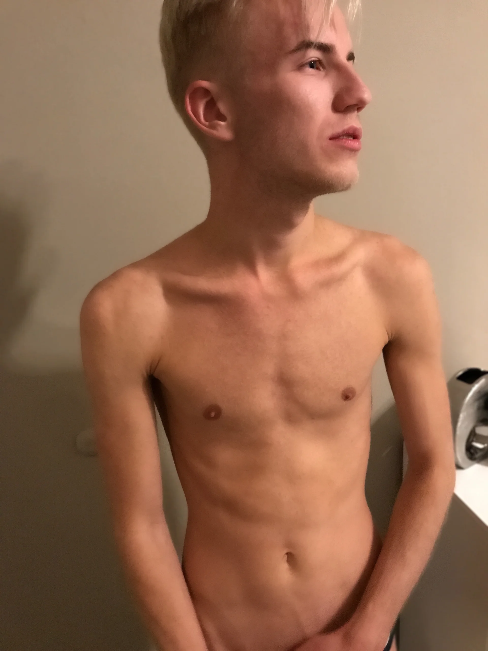 XXX Porn Photo of Nude Vuitton 20