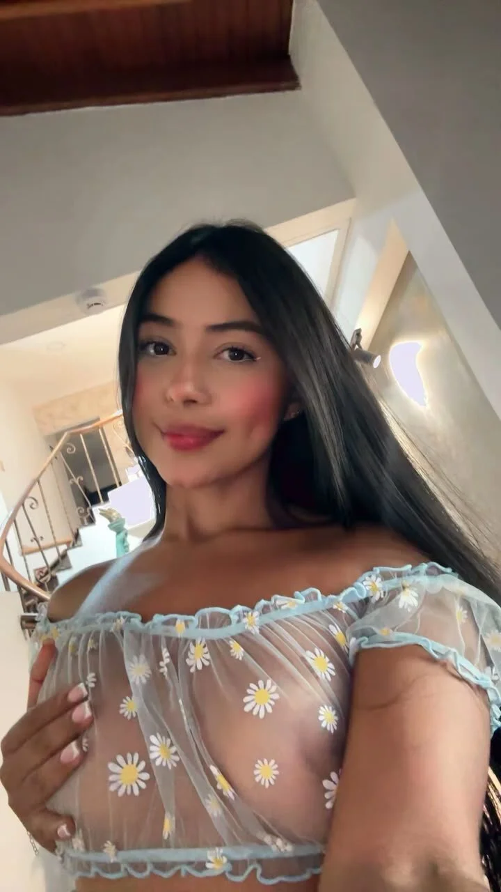 XXX Porn Photo of Nude Lia_Velez_ 1