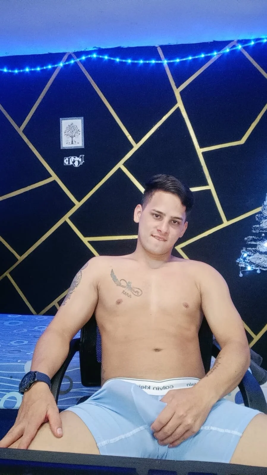 XXX Porn Photo of Nude sexy_andres01 16