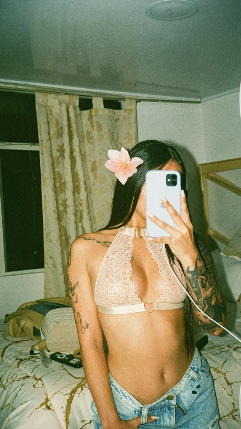 XXX Porn Photo of Nude MiiaBloom_ 1