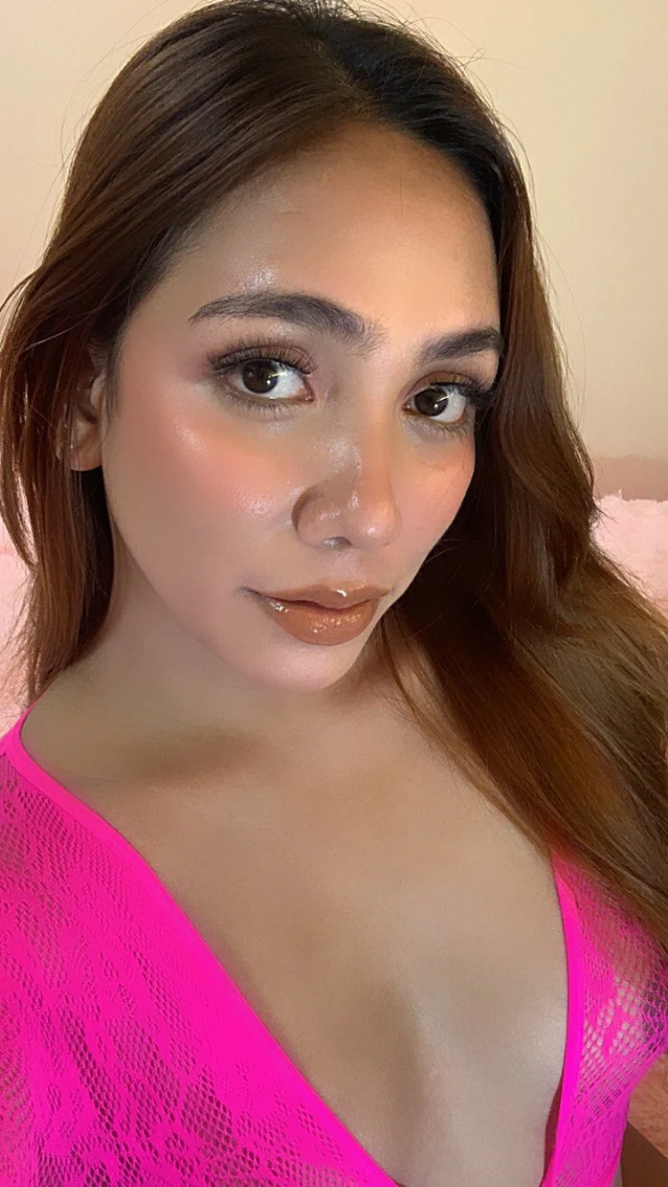 XXX Porn Photo of Nude ur_seductivelaura 7