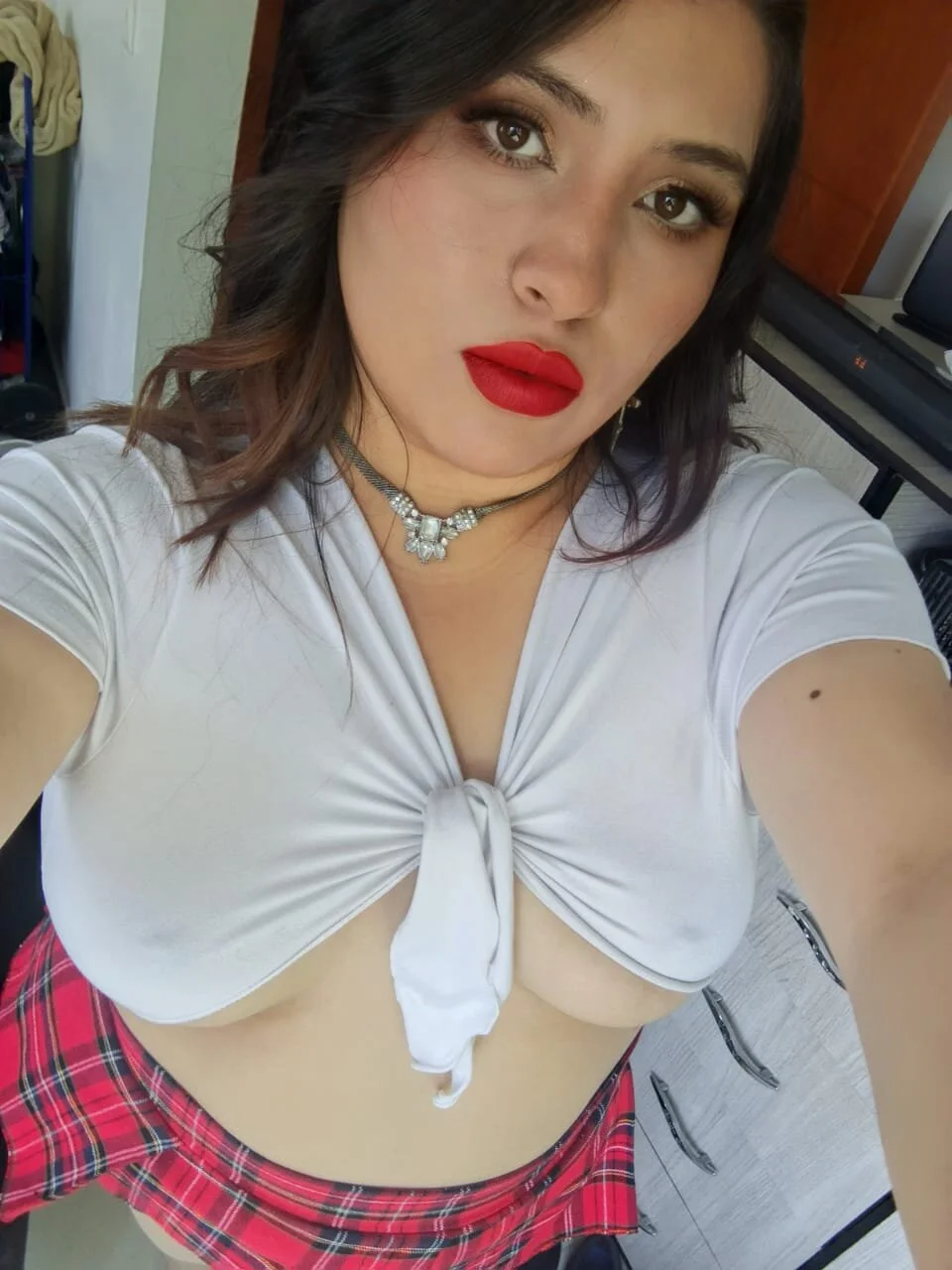 XXX Porn Photo of Nude Redlips_F_w 1