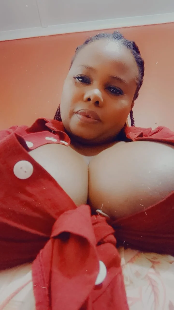 XXX Porn Photo of Nude Candiyliciousxx 10