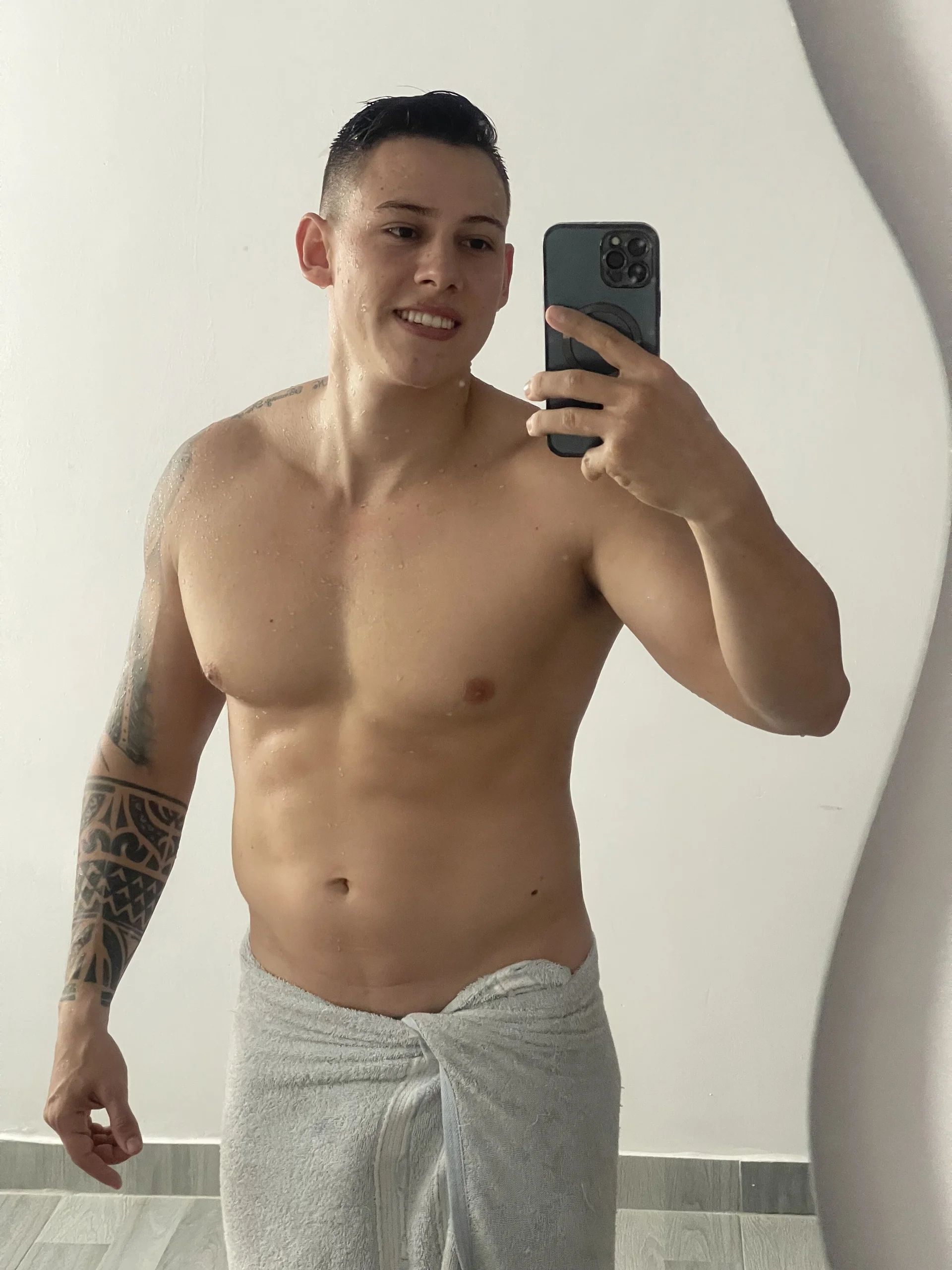 XXX Porn Photo of Nude Muscle_King_Cum 37