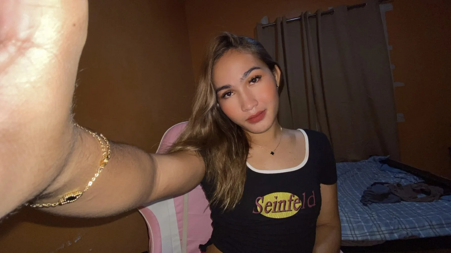XXX Porn Photo of Nude ur_Katrina69 12