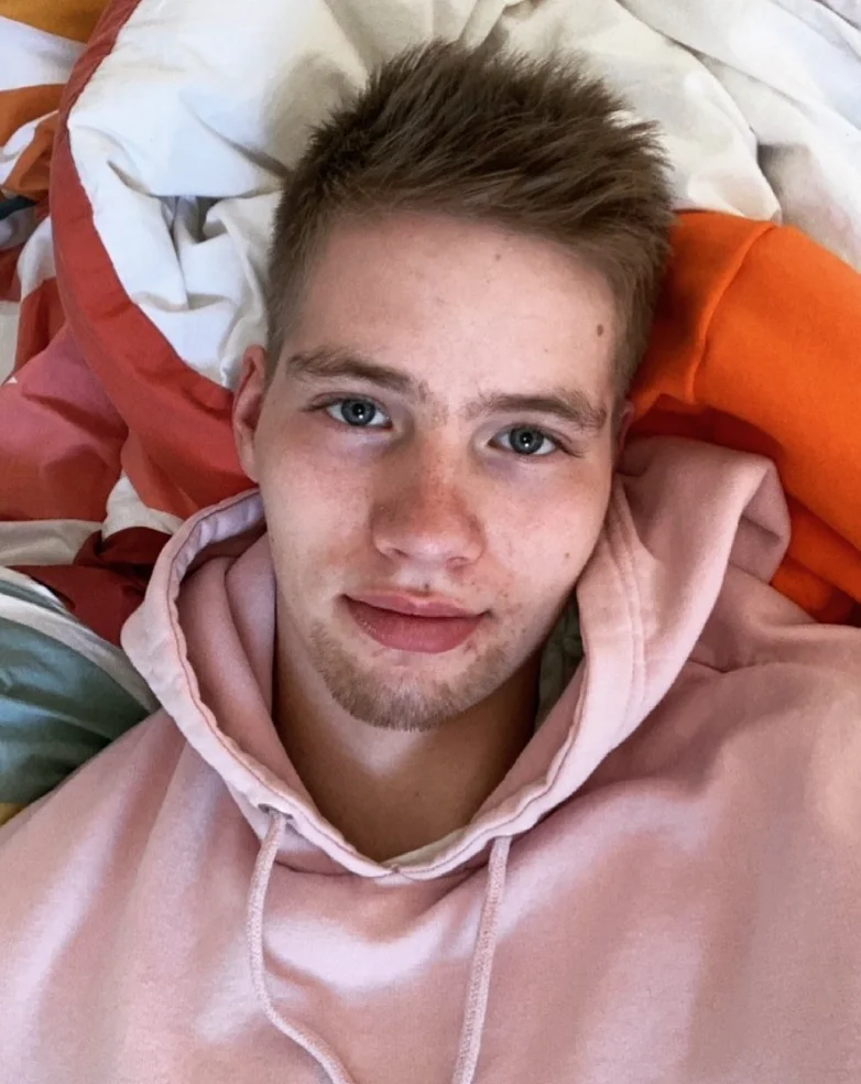 XXX Porn Photo of Nude PublicLuke 4