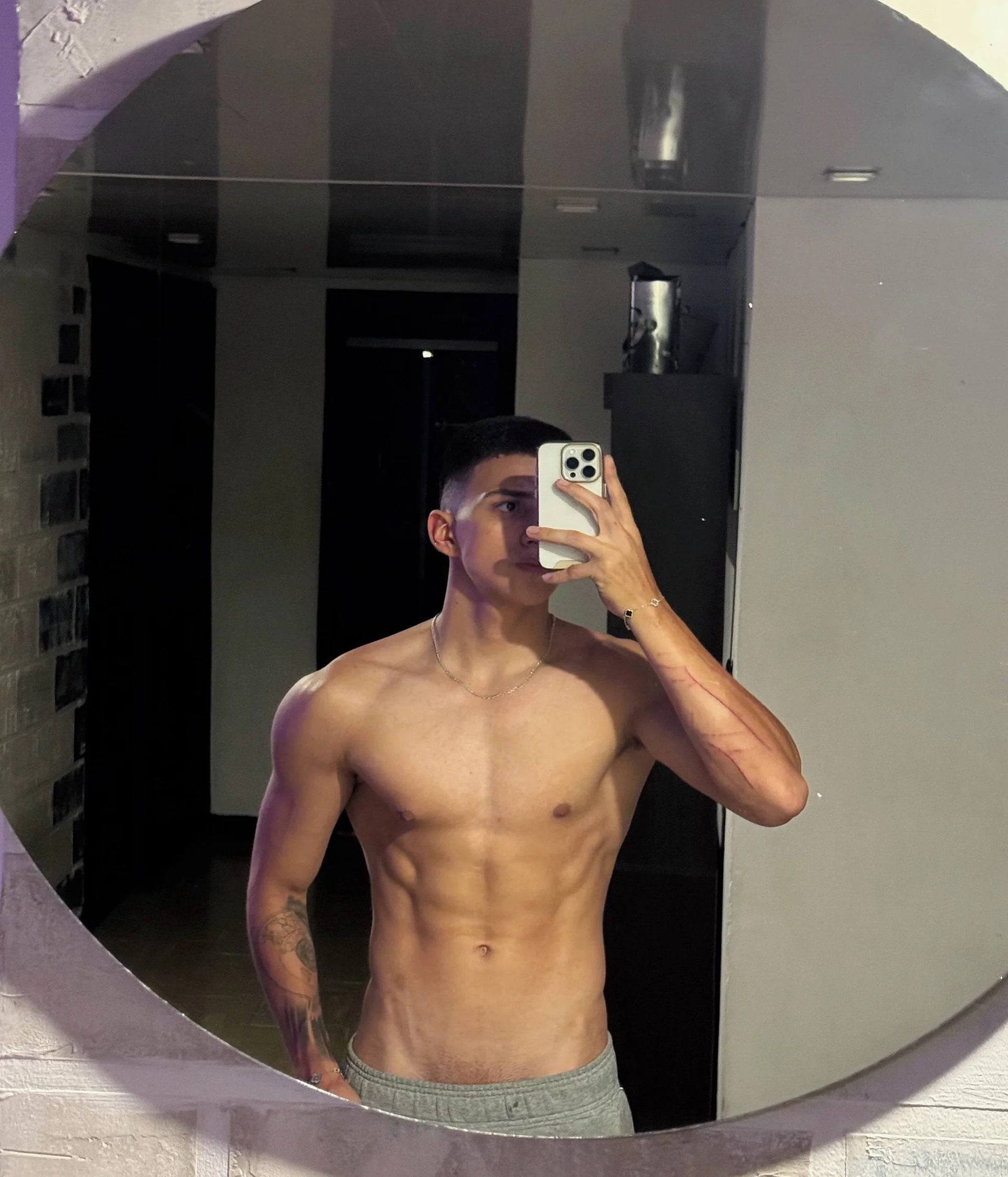 XXX Porn Photo of Nude salvatore_romanoo 7