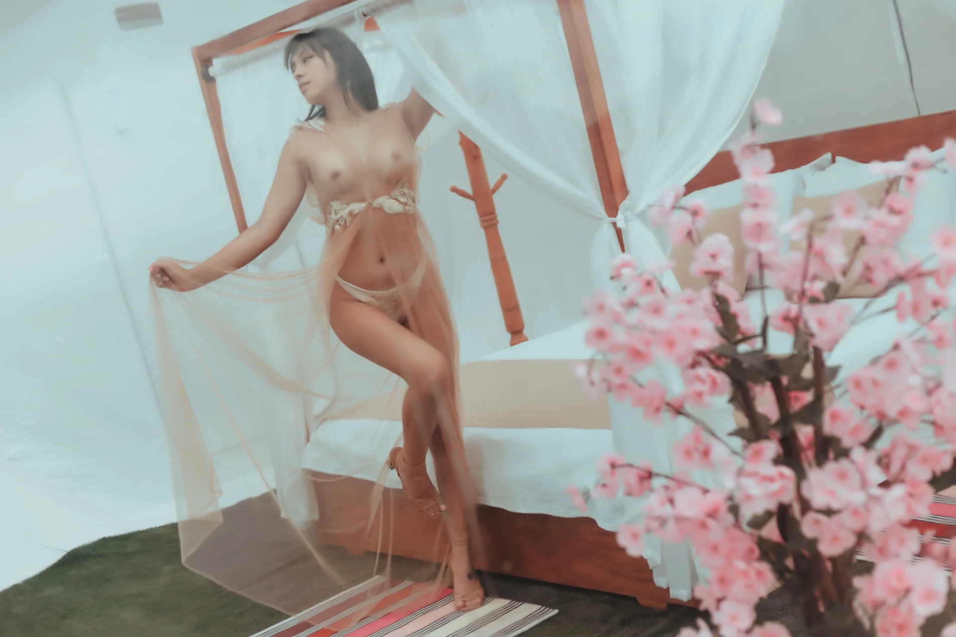 XXX Porn Photo of Nude emilyruiz1 31