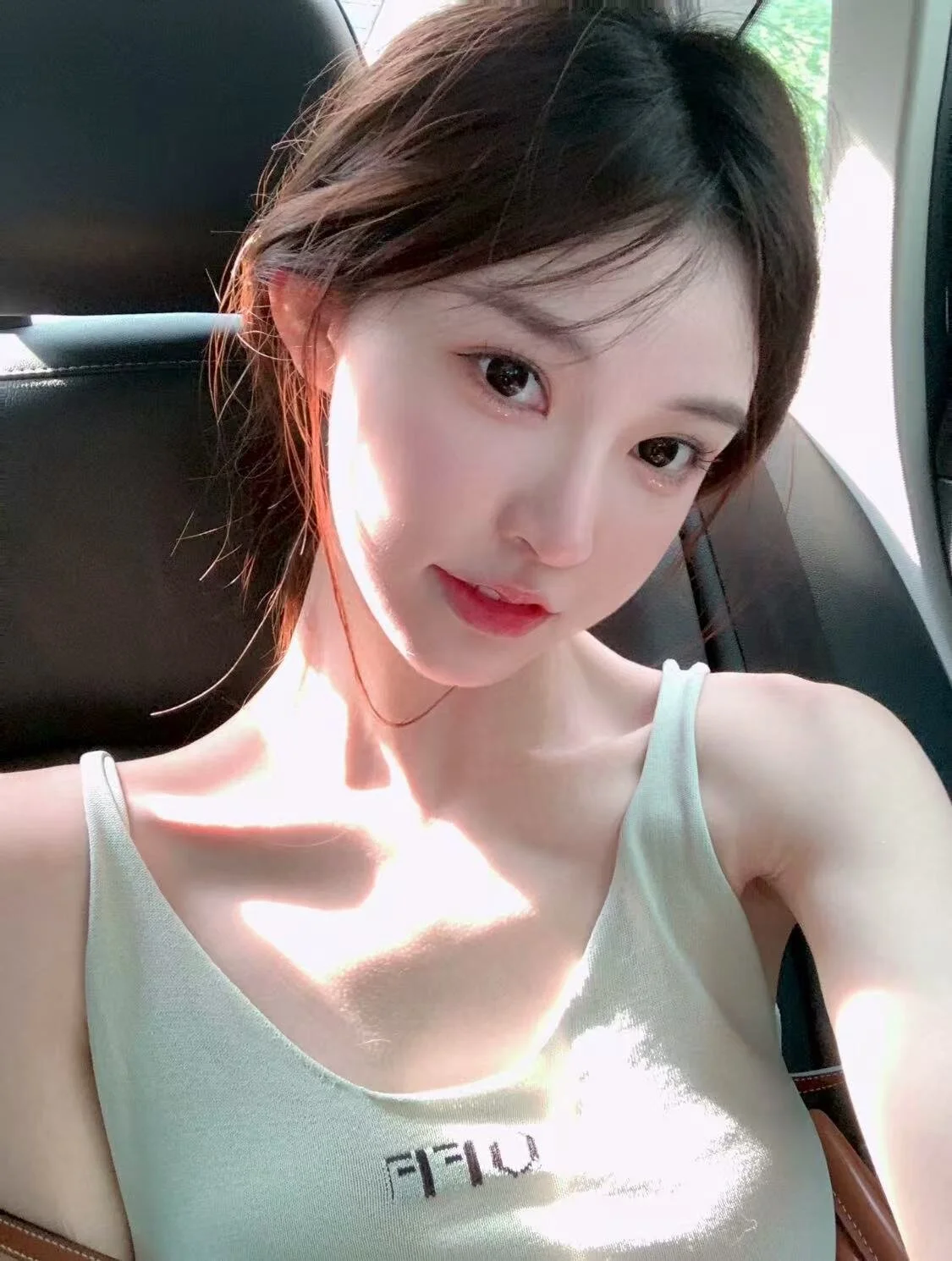 XXX Porn Photo of Nude xiaoyalaoshi 5