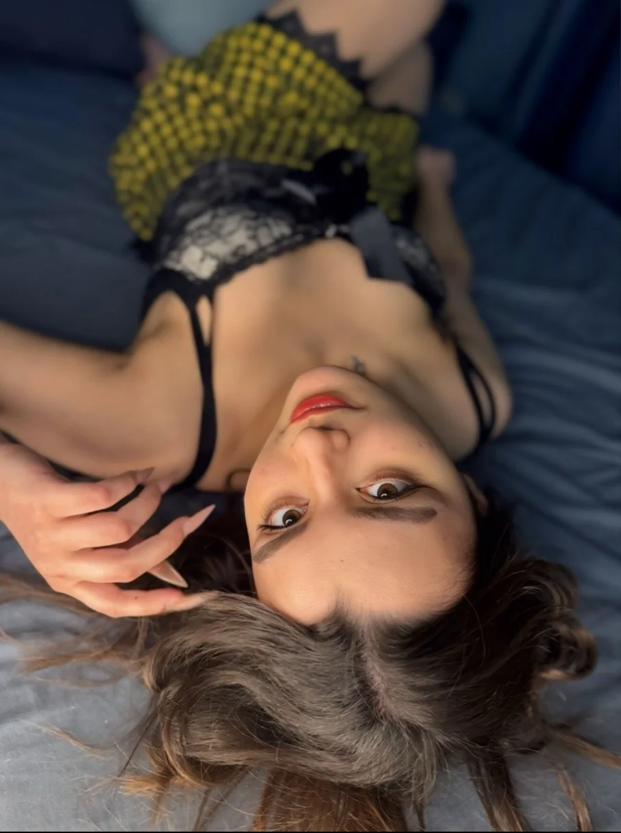XXX Porn Photo of Nude beatrishaa 4