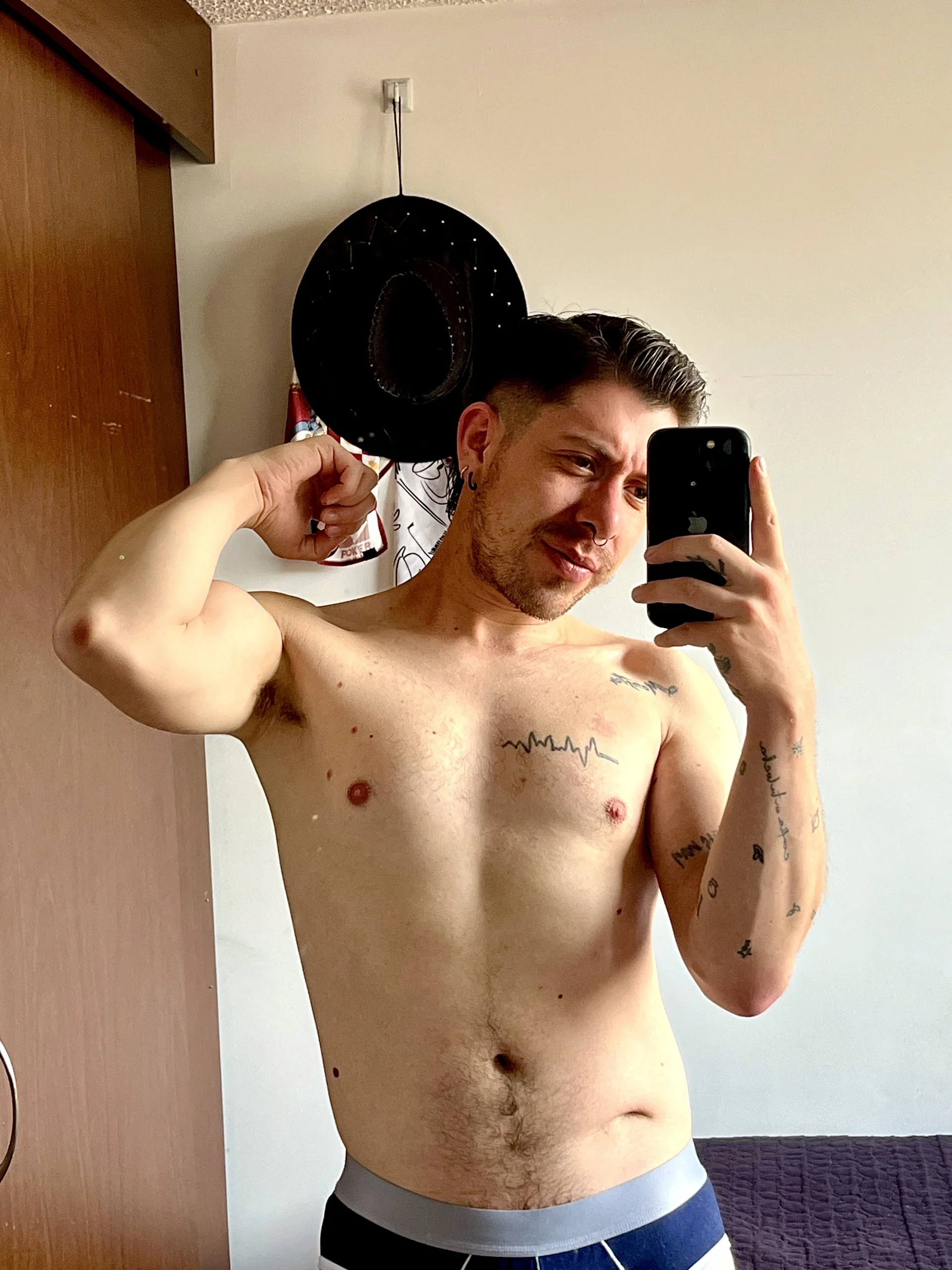 XXX Porn Photo of Nude Letorres19 3