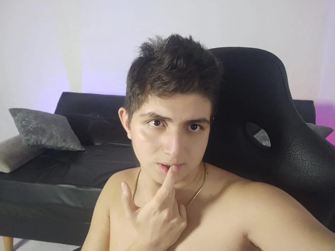 XXX Porn Photo of Nude atilaepic 2