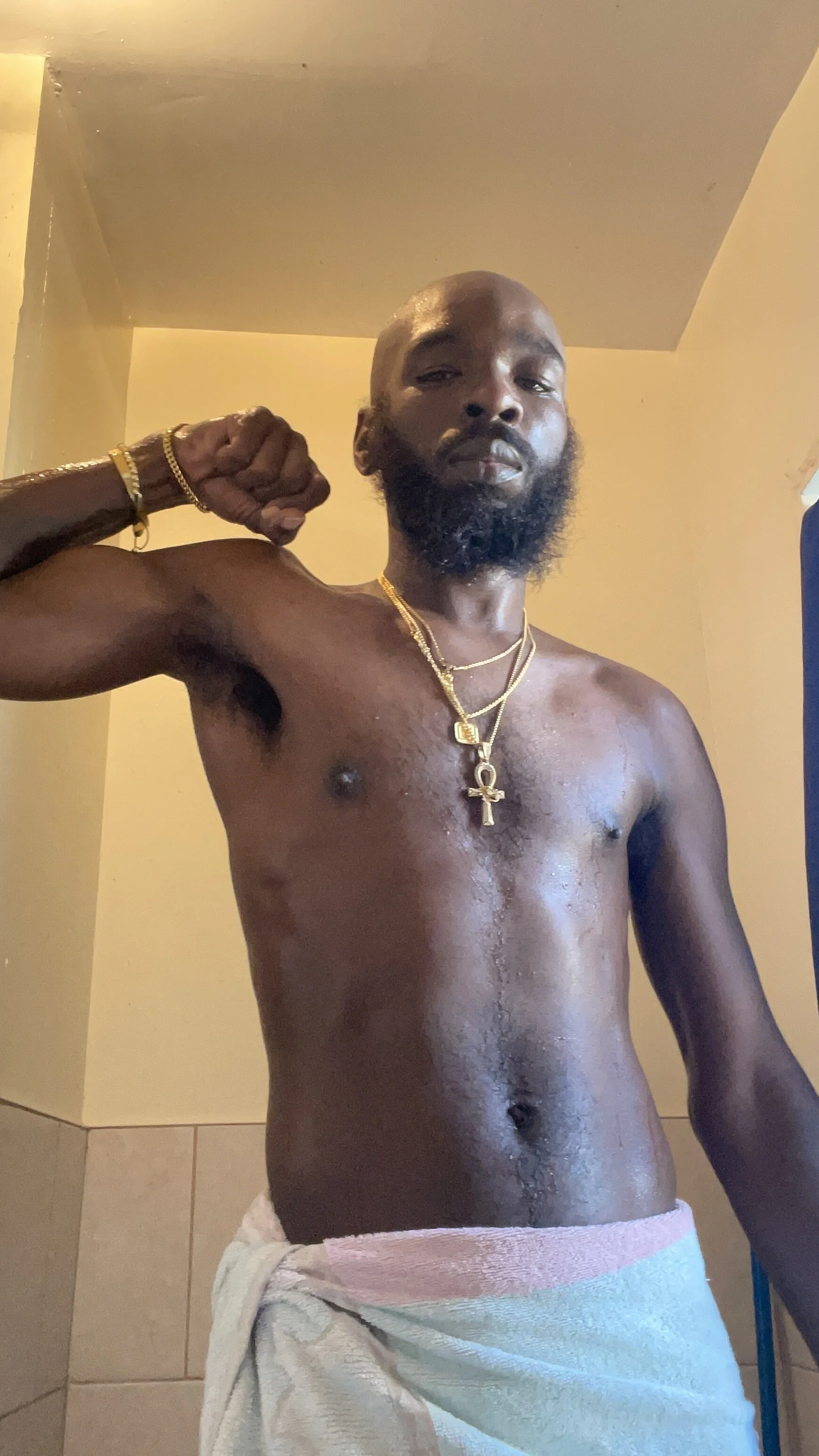 XXX Porn Photo of Nude KingGvoCeo 8