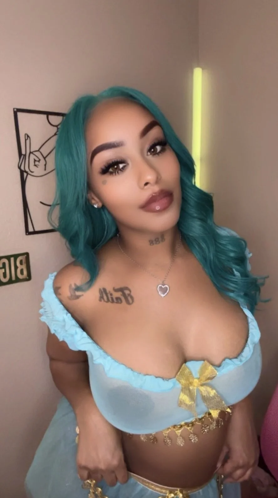 XXX Porn Photo of Nude hazelbaby8880 3
