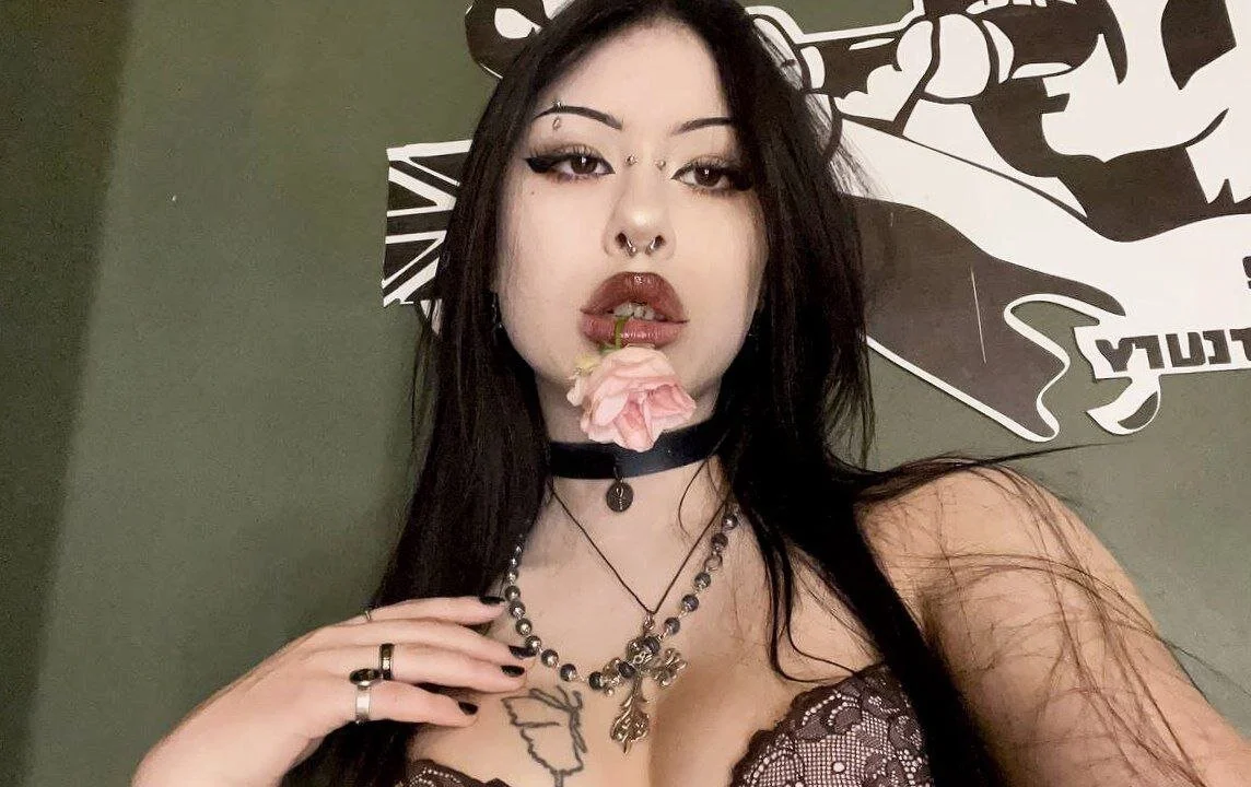 XXX Porn Photo of Nude venomeowww__ 3