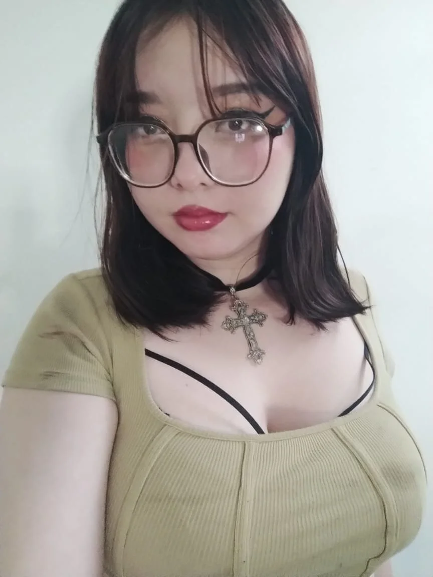 XXX Porn Photo of Nude Hinata_kawaii 1