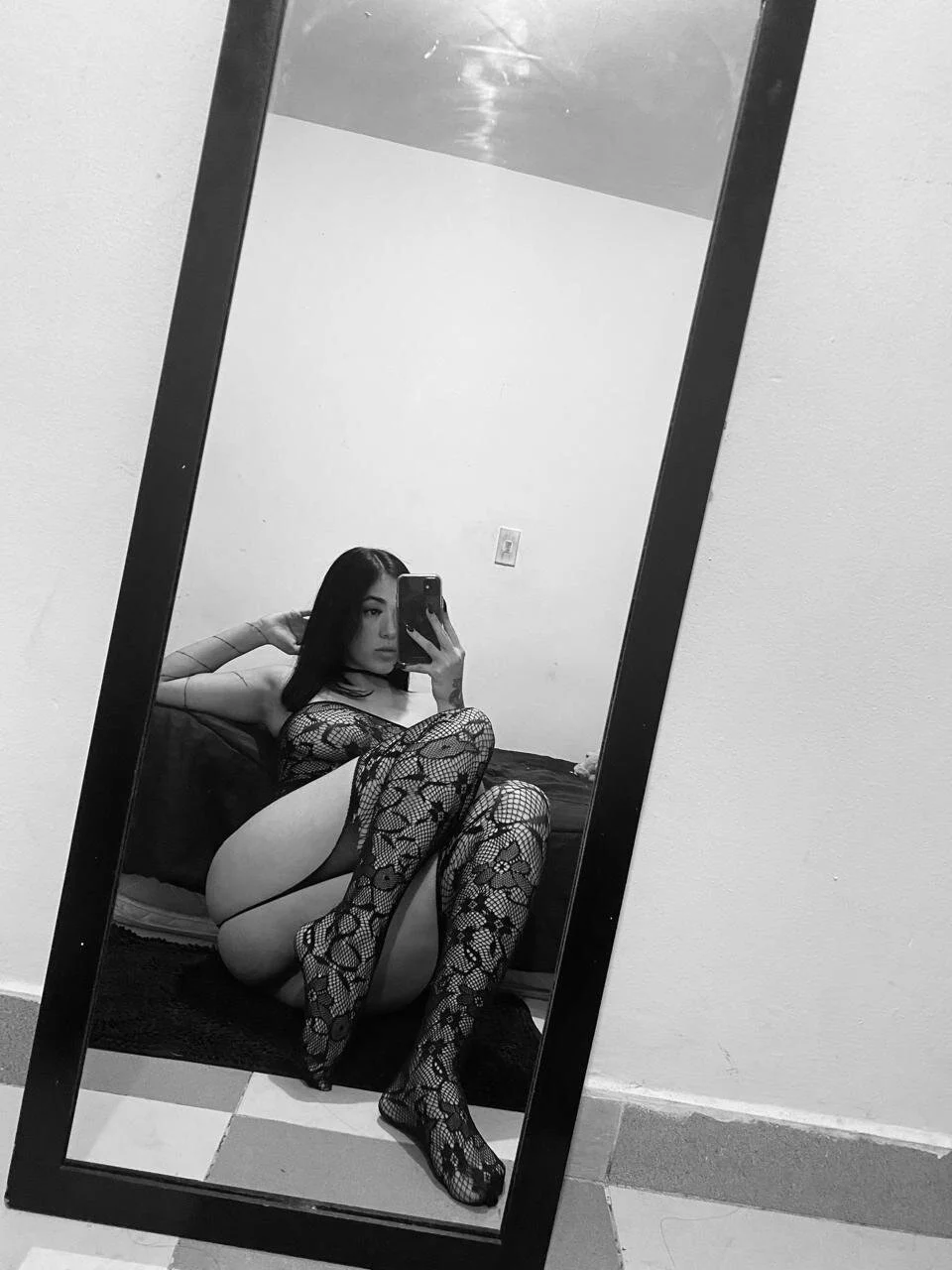 XXX Porn Photo of Nude LESLIEBLACK_ 5
