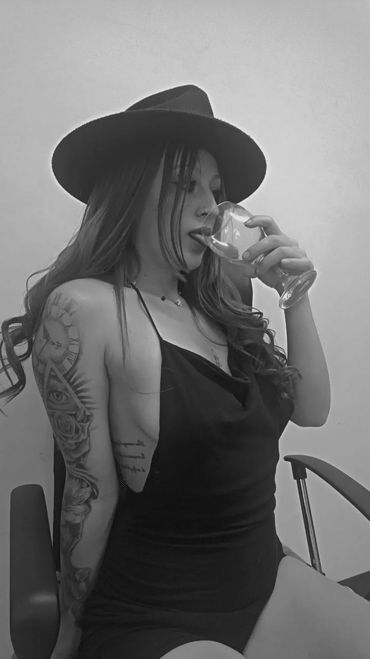 XXX Porn Photo of Nude HornySlut69_ 23