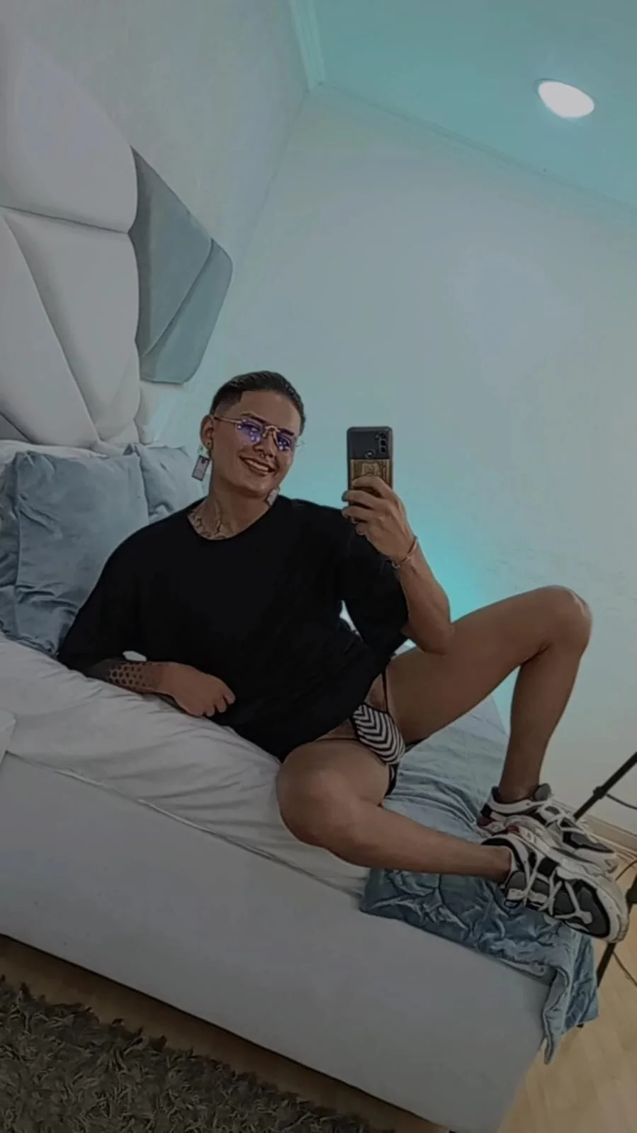 XXX Porn Photo of Nude Maxi_Gray 11