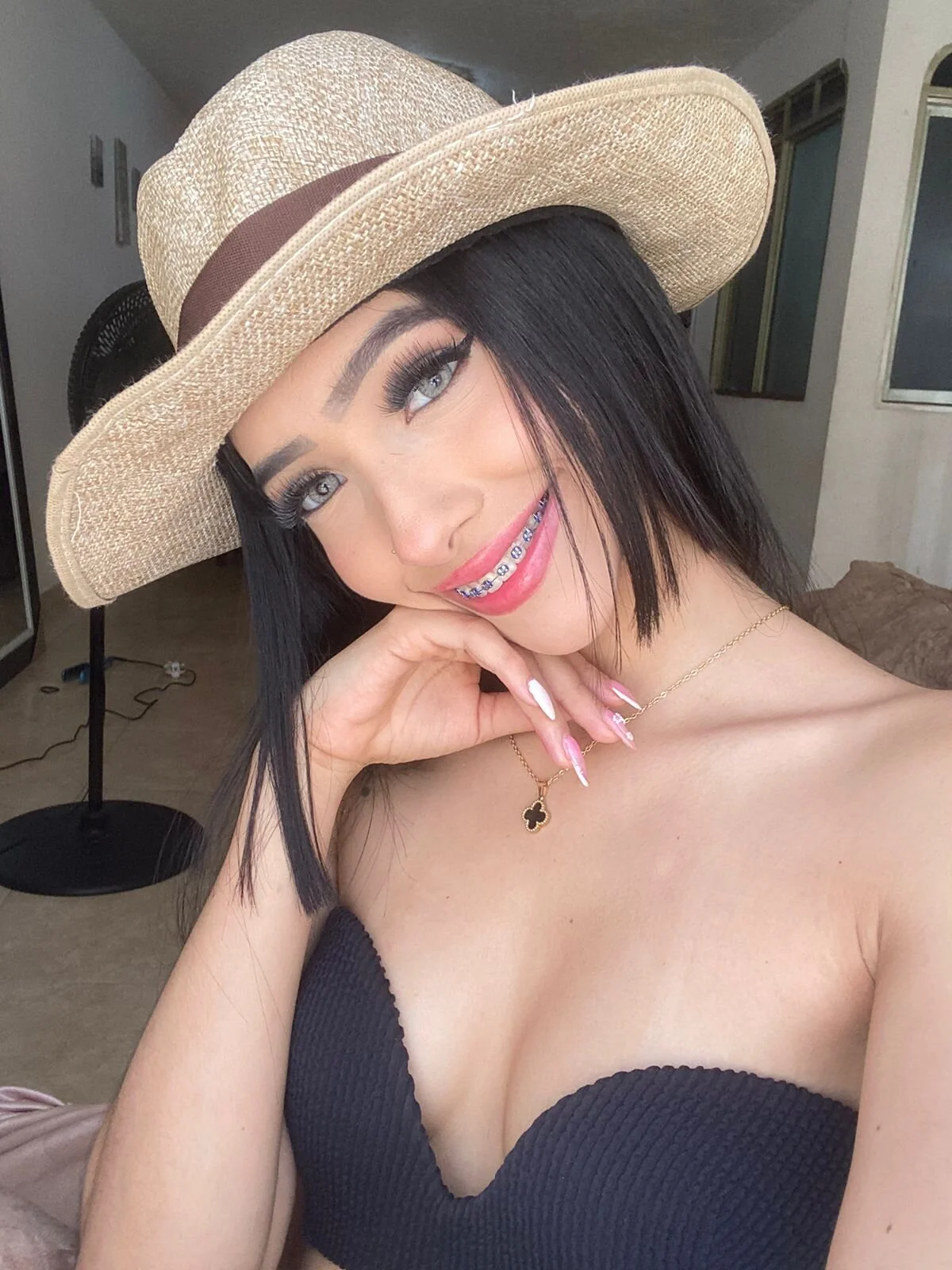 XXX Porn Photo of Nude liccy_hall 50