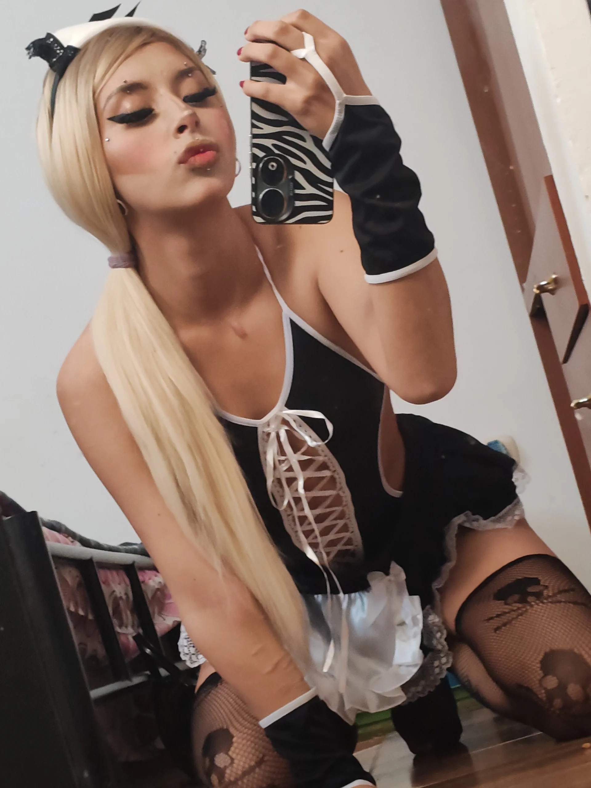 XXX Porn Photo of Nude Liu_Mystik 9