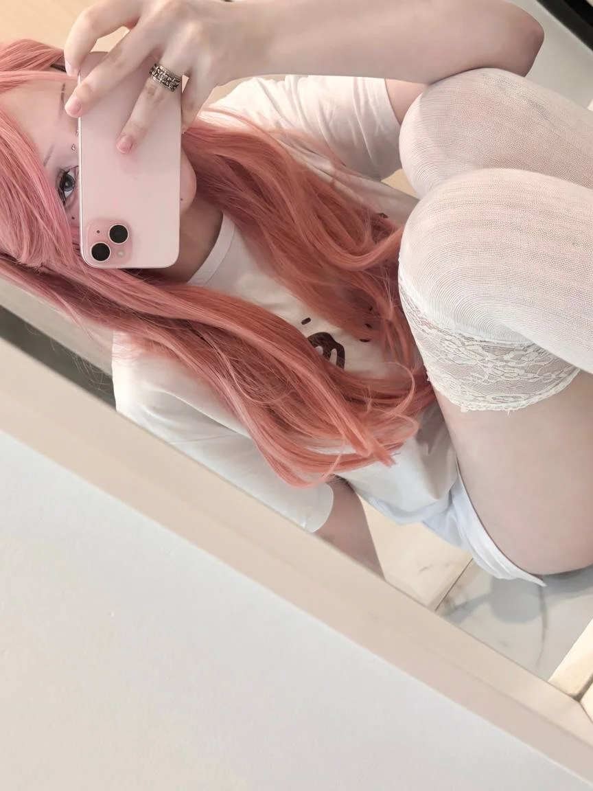 XXX Porn Photo of Nude MollyxxDoll 5