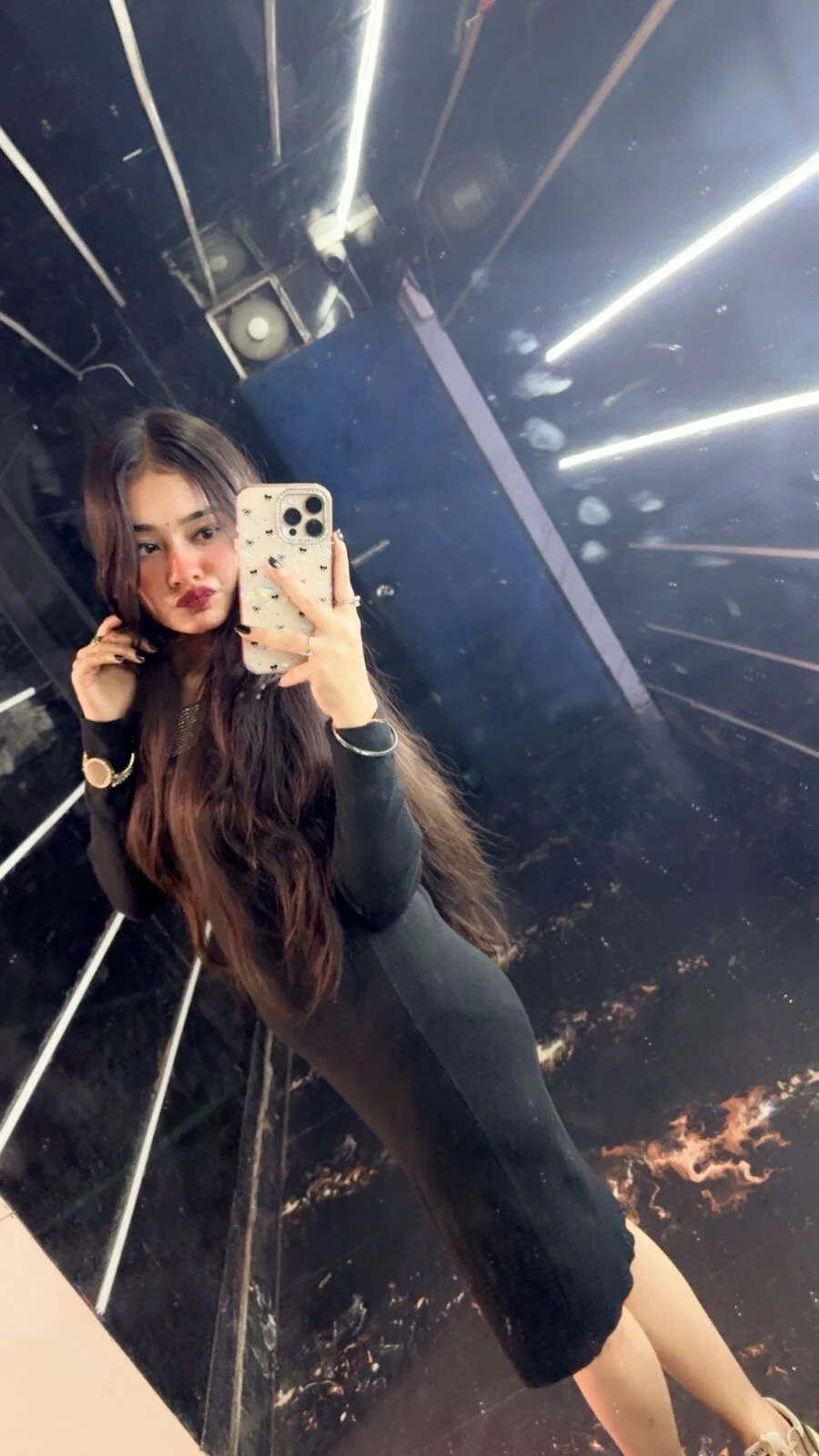 XXX Porn Photo of Nude Ai_Manvii 2