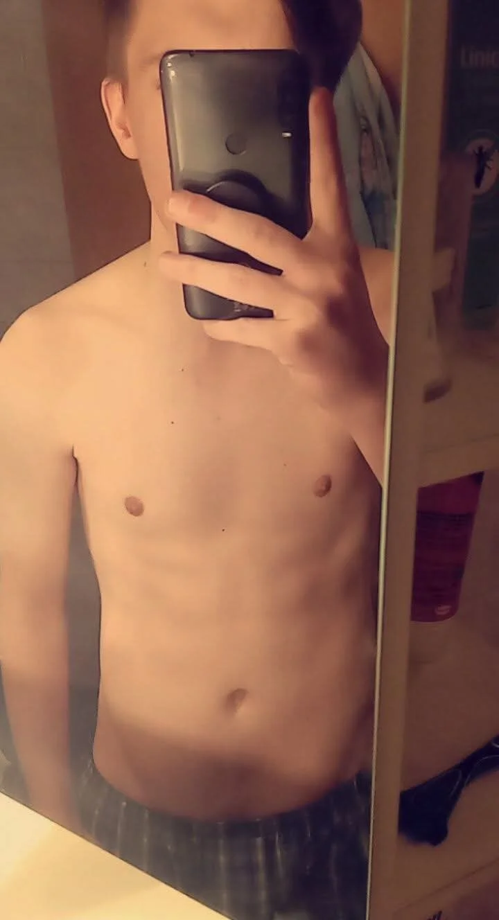 XXX Porn Photo of Nude 420Boy18cm 3