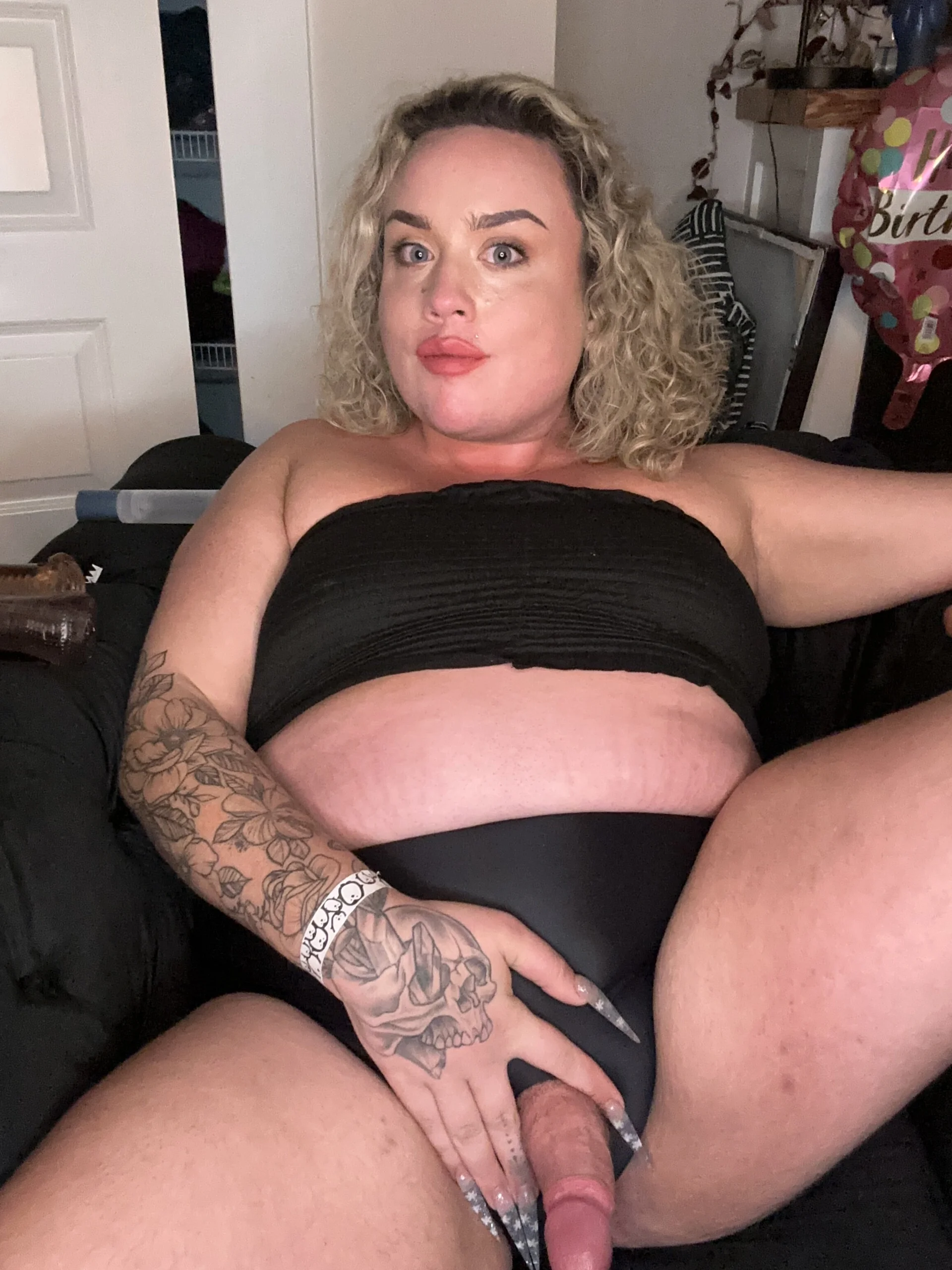 XXX Porn Photo of Nude QueenTuss 7